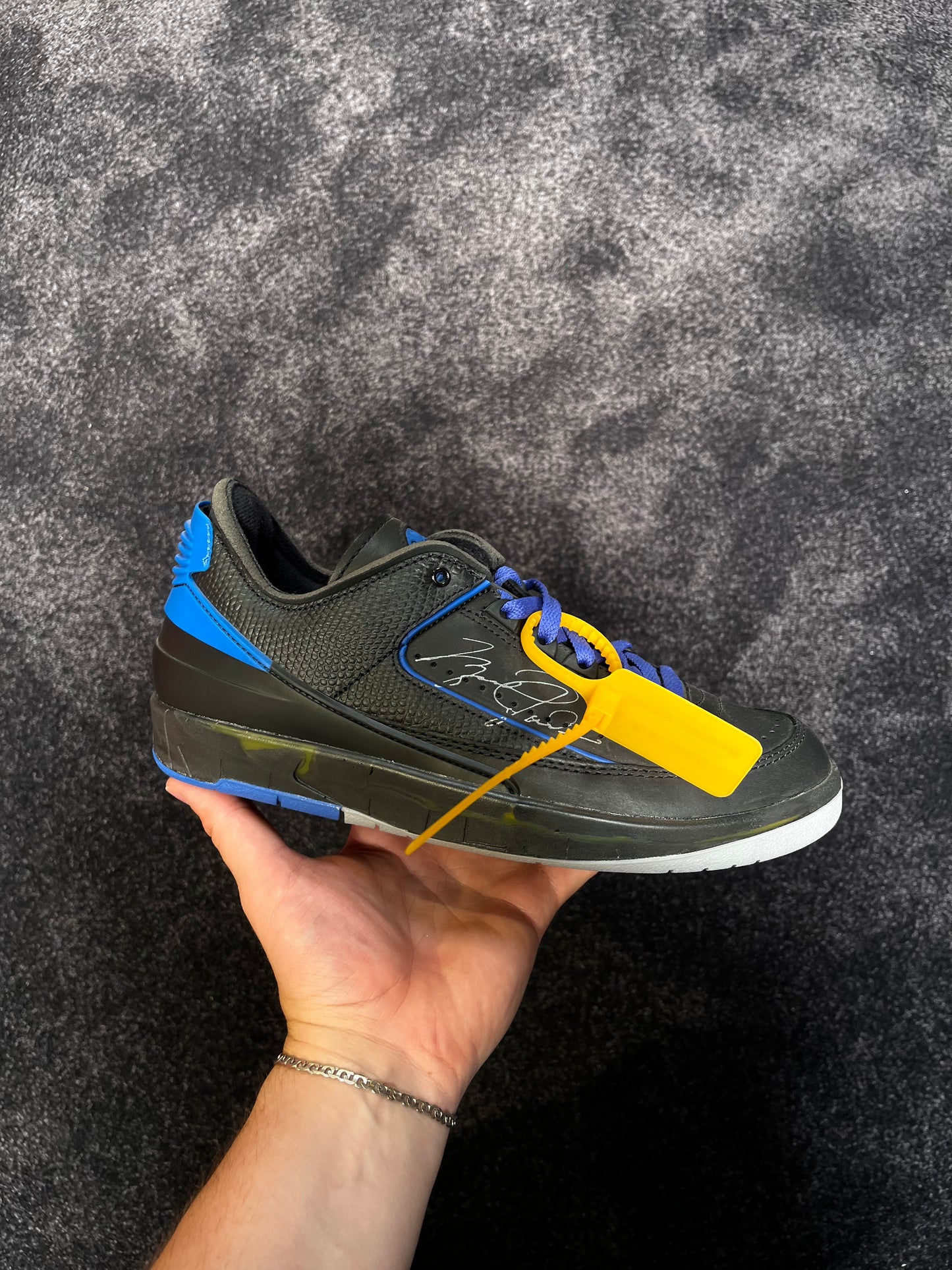 Air Jordan 2 Retro Low SP Off-White Black Blue