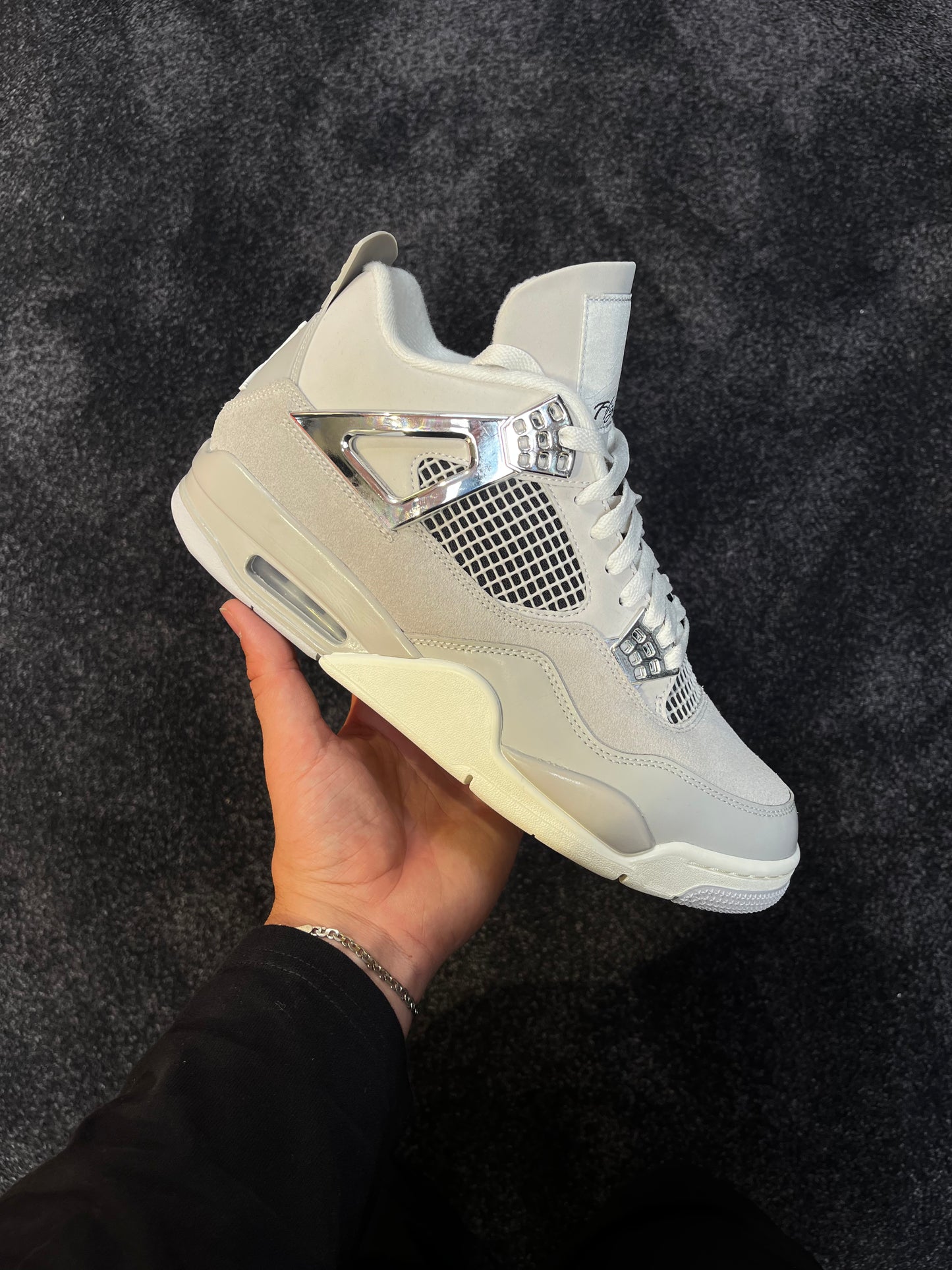 Air Jordan 4 'Frozen Moments'